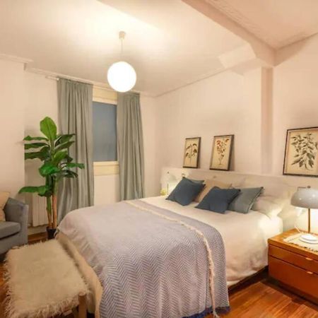 Exclusivo Apartamento En El Casco Viejo Билбао Екстериор снимка