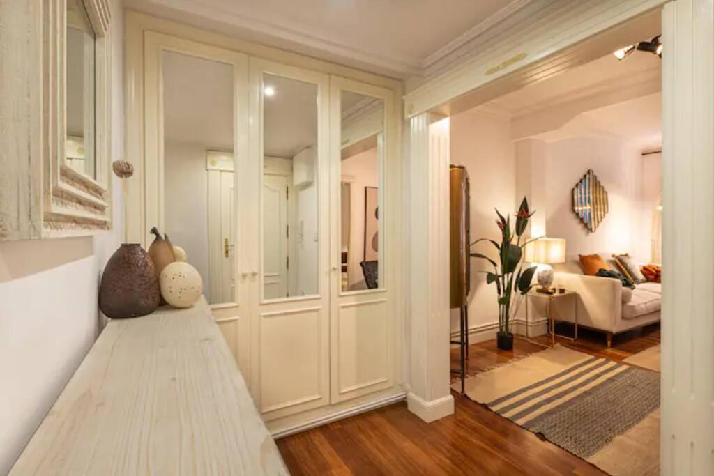 Exclusivo Apartamento En El Casco Viejo Билбао Екстериор снимка