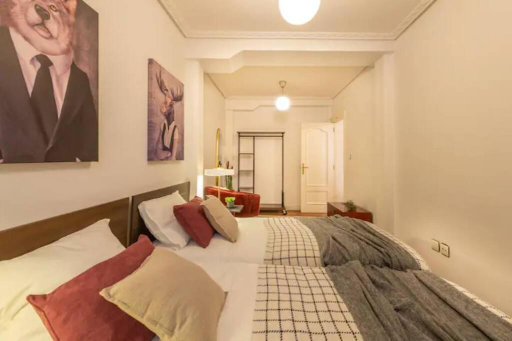 Exclusivo Apartamento En El Casco Viejo Билбао Екстериор снимка