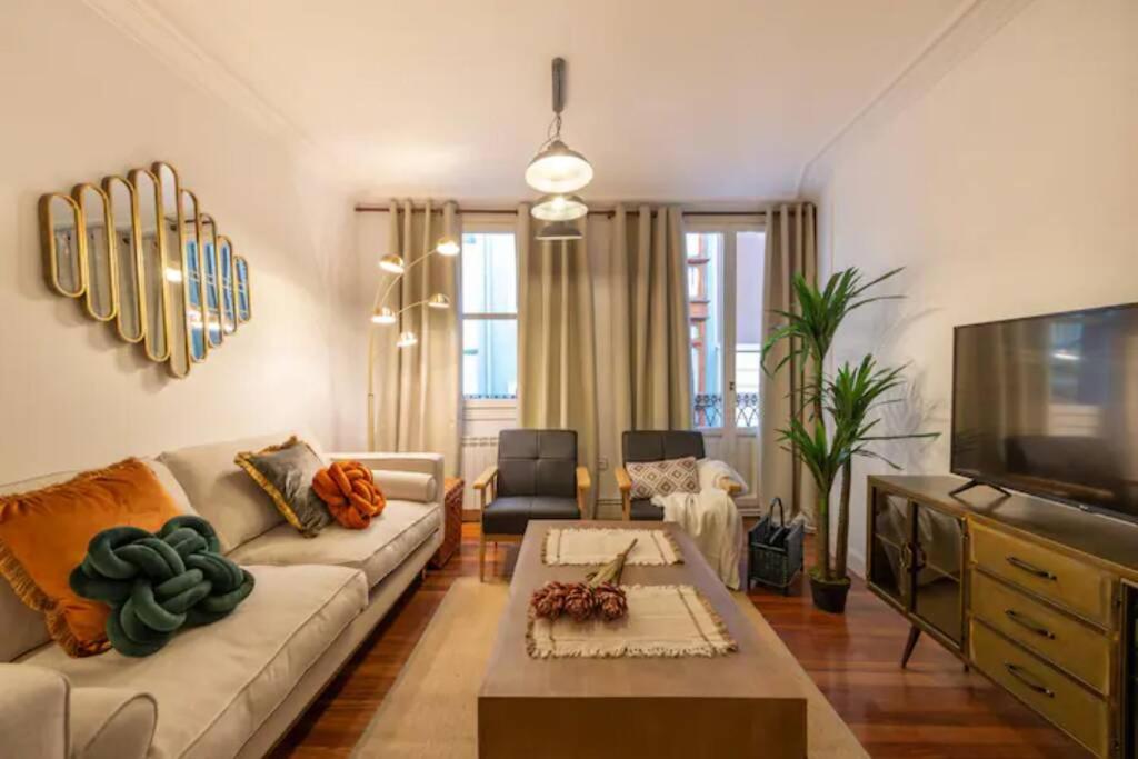 Exclusivo Apartamento En El Casco Viejo Билбао Екстериор снимка
