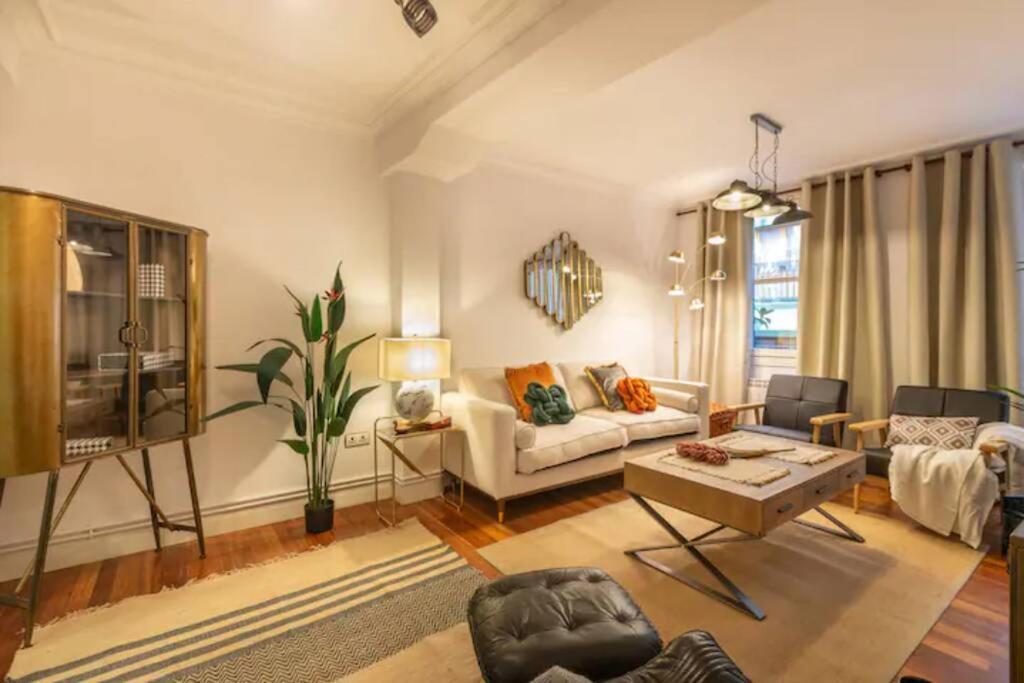 Exclusivo Apartamento En El Casco Viejo Билбао Екстериор снимка